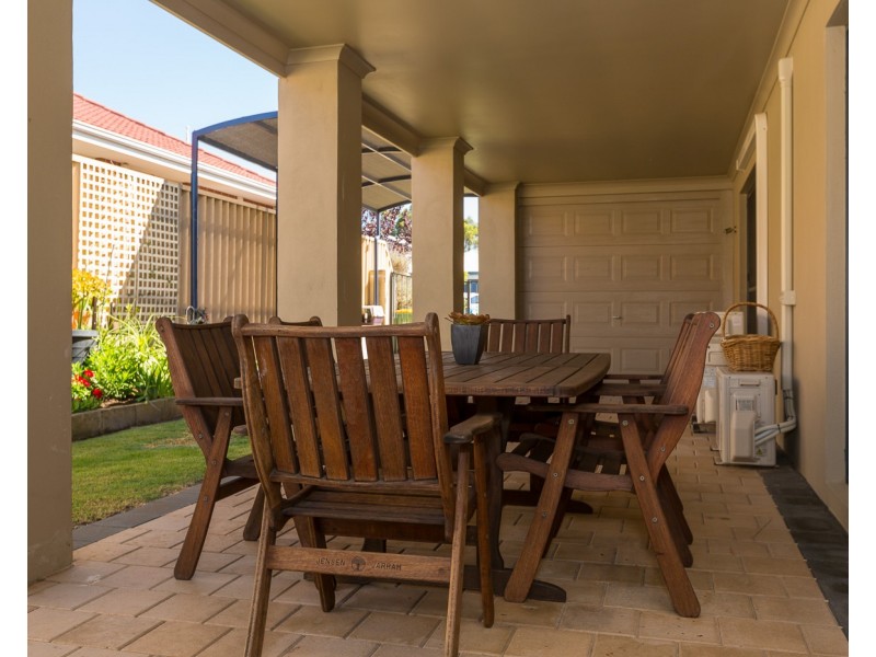 5 Batman Way, Dalyellup WA 6230