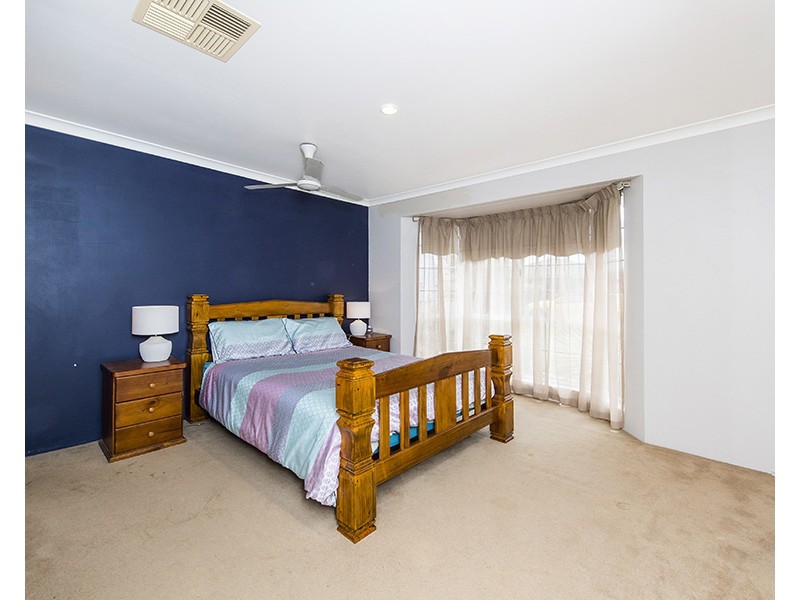13 Claret Grove, Eaton WA 6232