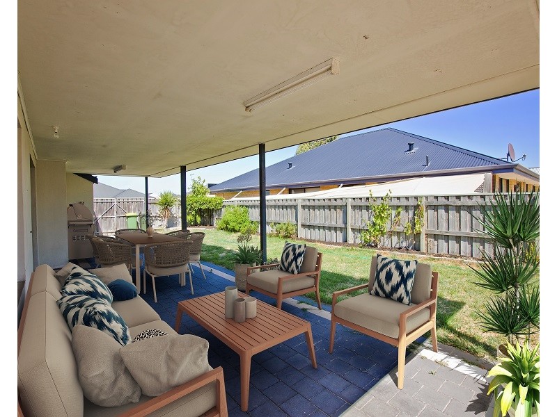 25 Kelston Way, Australind WA 6233