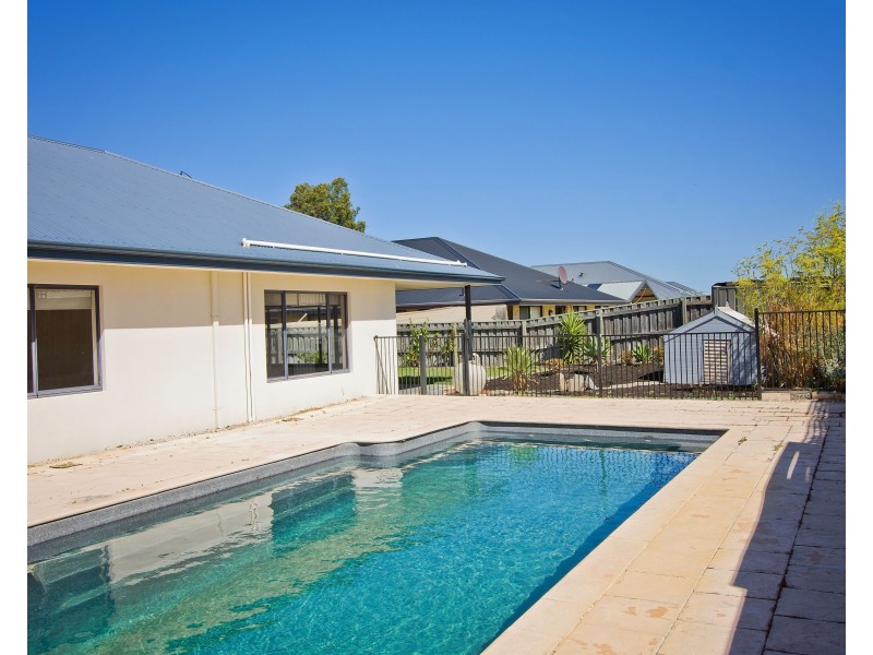 25 Kelston Way, Australind WA 6233