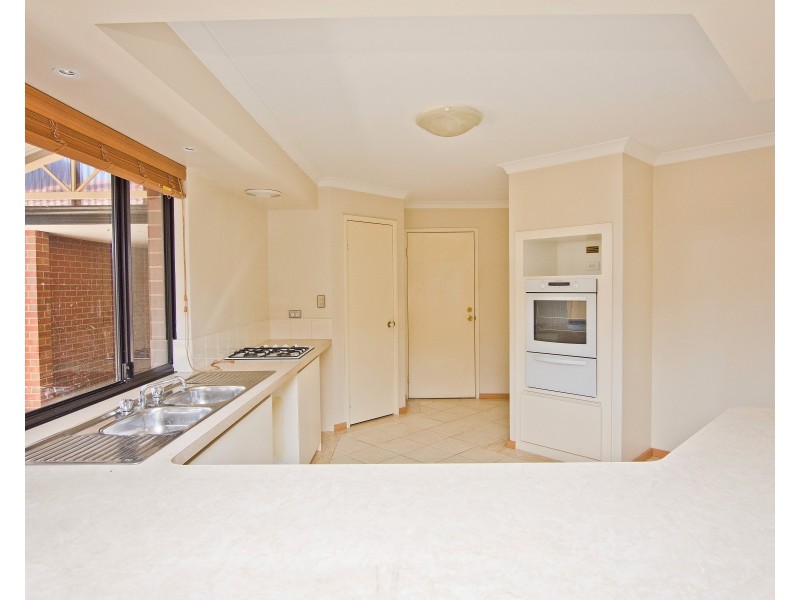 14 Dampier Street, Dalyellup WA 6230