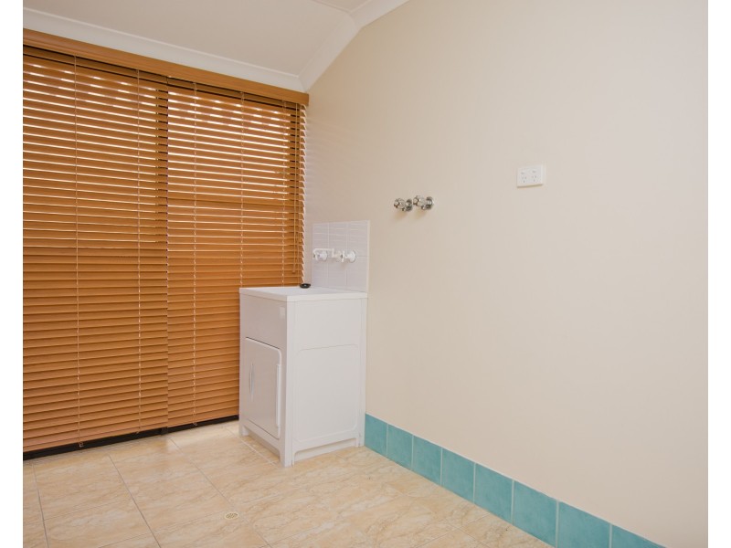 14 Dampier Street, Dalyellup WA 6230