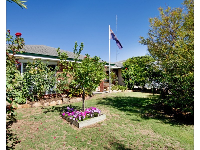 4 Orchid Drive, Glen Iris WA 6230