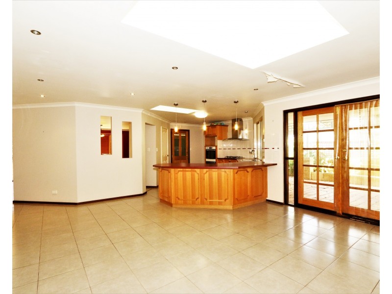 137 Pratt Road, Eaton WA 6232