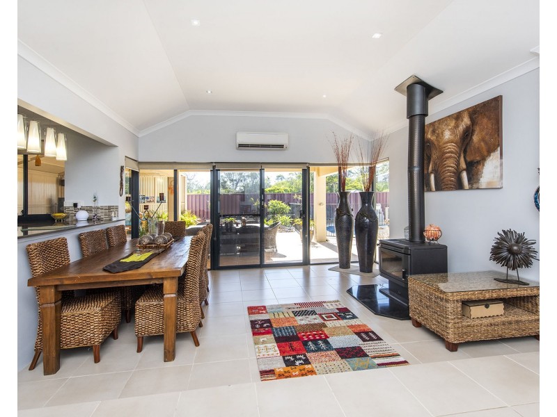 42 Nicolay Approach, Dalyellup WA 6230
