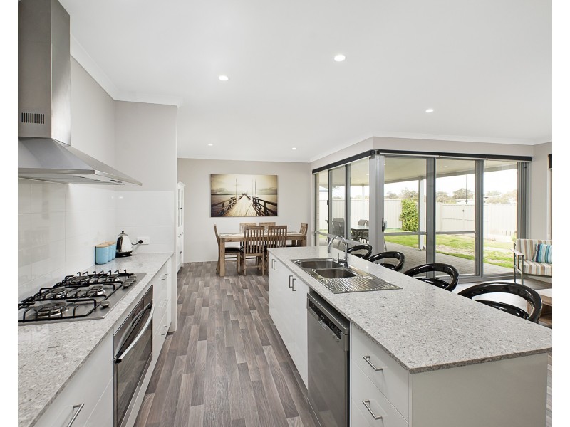 40 Kenwyn Drive, Kealy WA 6280