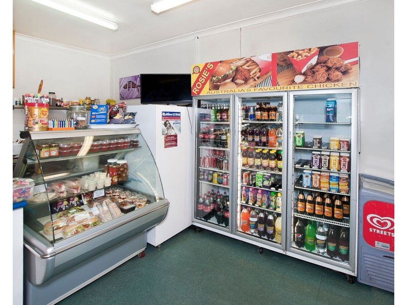 7 Caves Road, Abbey WA 6280