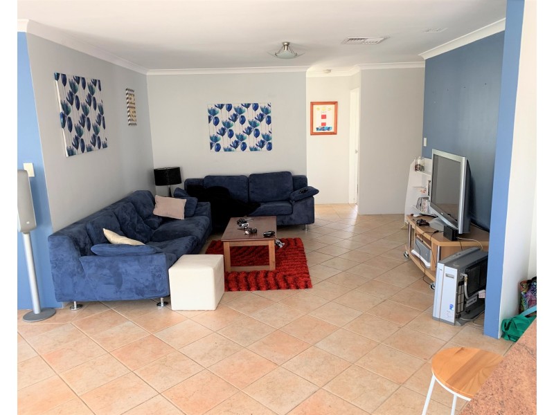 3 Woodside Way, Broadwater WA 6280