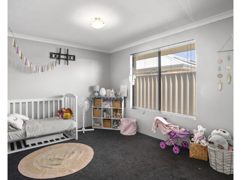 3 Massena Way, Yalyalup WA 6280