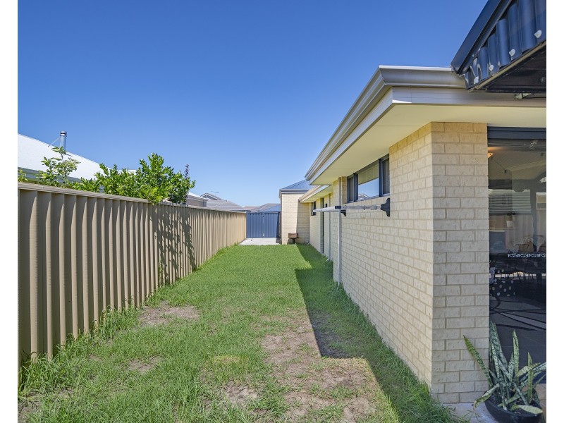 3 Massena Way, Yalyalup WA 6280