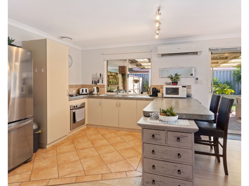 19 Borya Bend, Glen Iris WA 6230