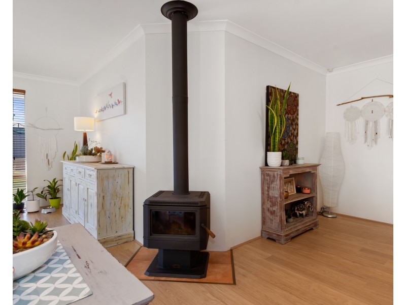 19 Borya Bend, Glen Iris WA 6230