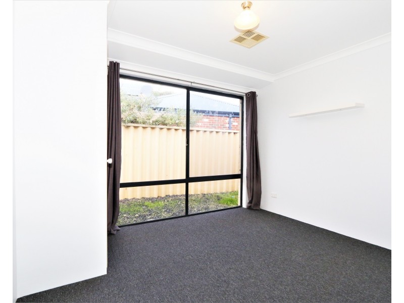 25 Wornt Road, Dalyellup WA 6230