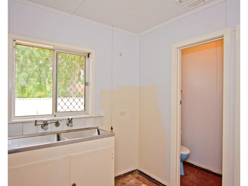 13 West Road, South Bunbury WA 6230