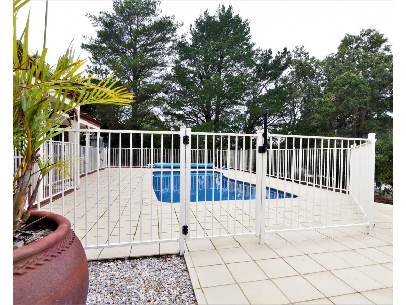15 Hawkins Drive, Gelorup WA 6230