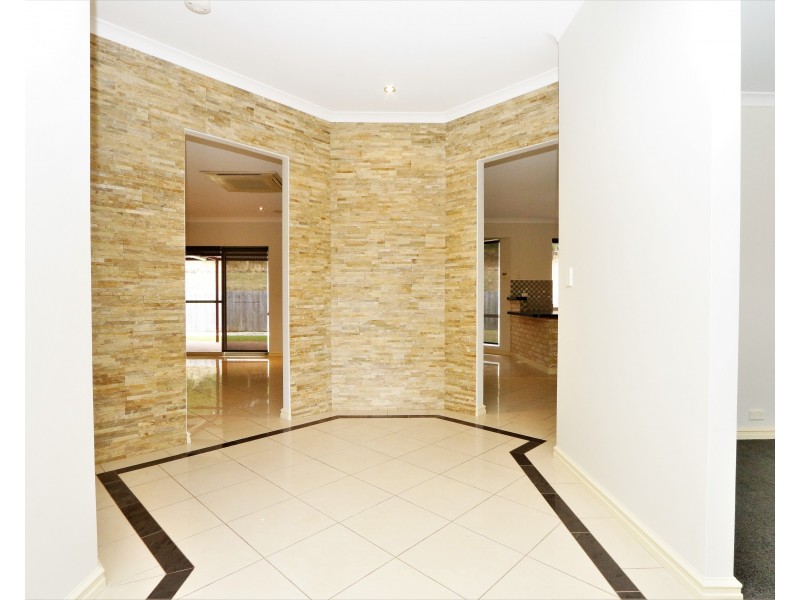 15 Hawkins Drive, Gelorup WA 6230
