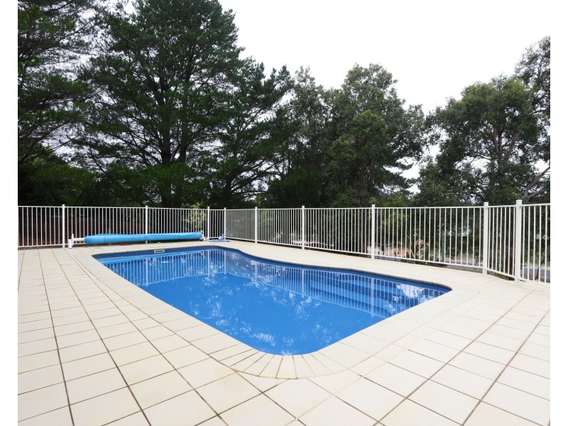 15 Hawkins Drive, Gelorup WA 6230