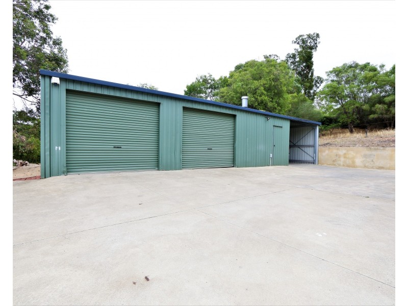 15 Hawkins Drive, Gelorup WA 6230