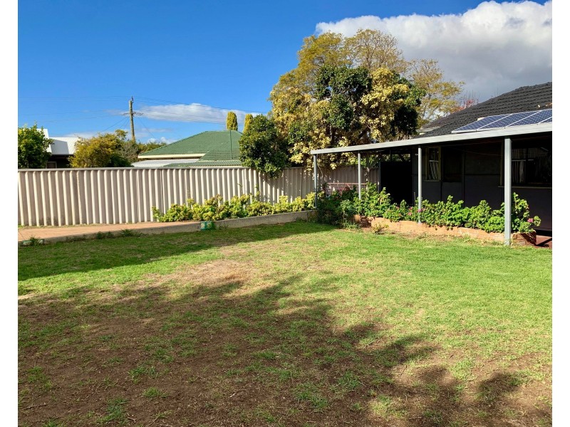 1 Maxted Street, West Busselton WA 6280