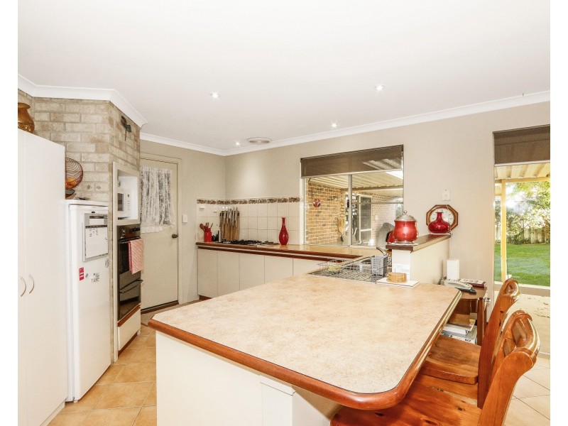 6 Holbrook Road, Australind WA 6233