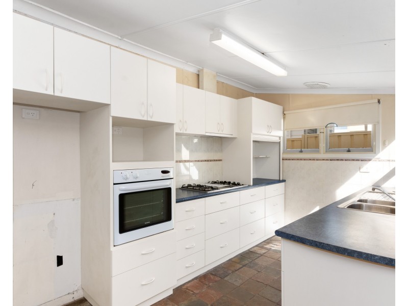 12A Moore Street, Bunbury WA 6230