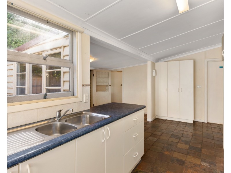 12A Moore Street, Bunbury WA 6230