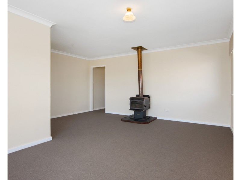 27 Coverley Drive, Collie WA 6225