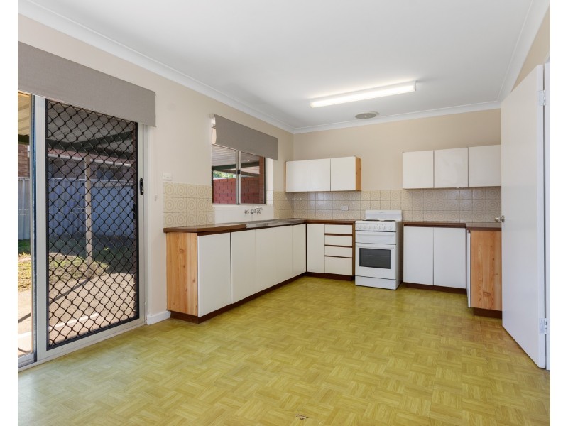27 Coverley Drive, Collie WA 6225
