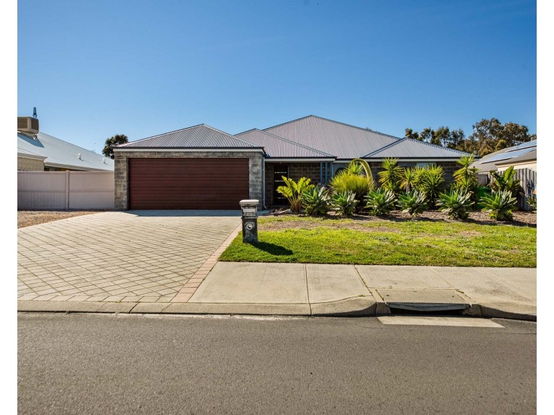203 Braidwood Drive, Australind WA 6233