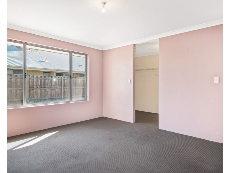 203 Braidwood Drive, Australind WA 6233