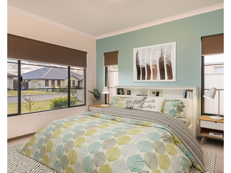 13 Ammolite Way, Australind WA 6233