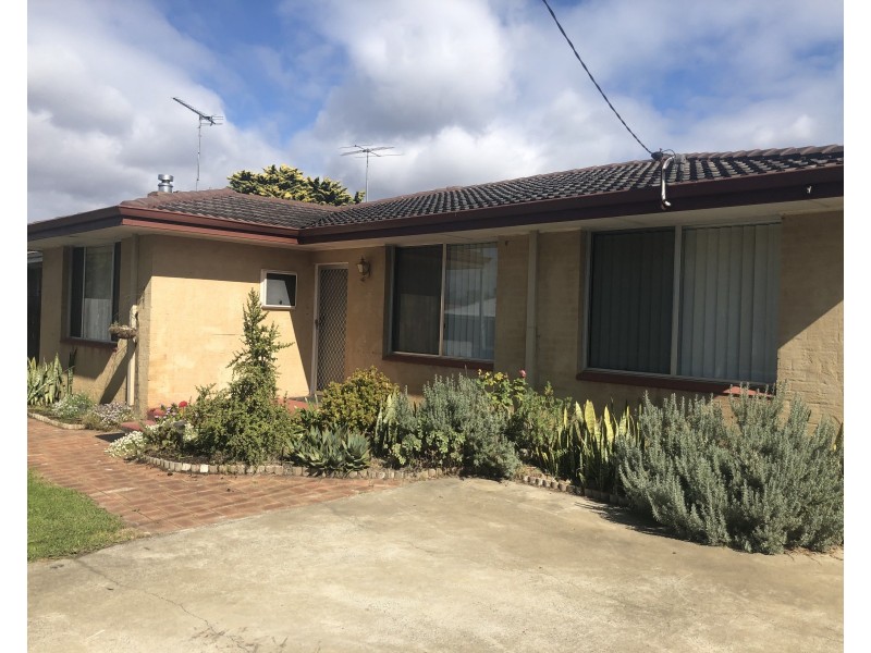 14 Jolliffe Street, Busselton WA 6280