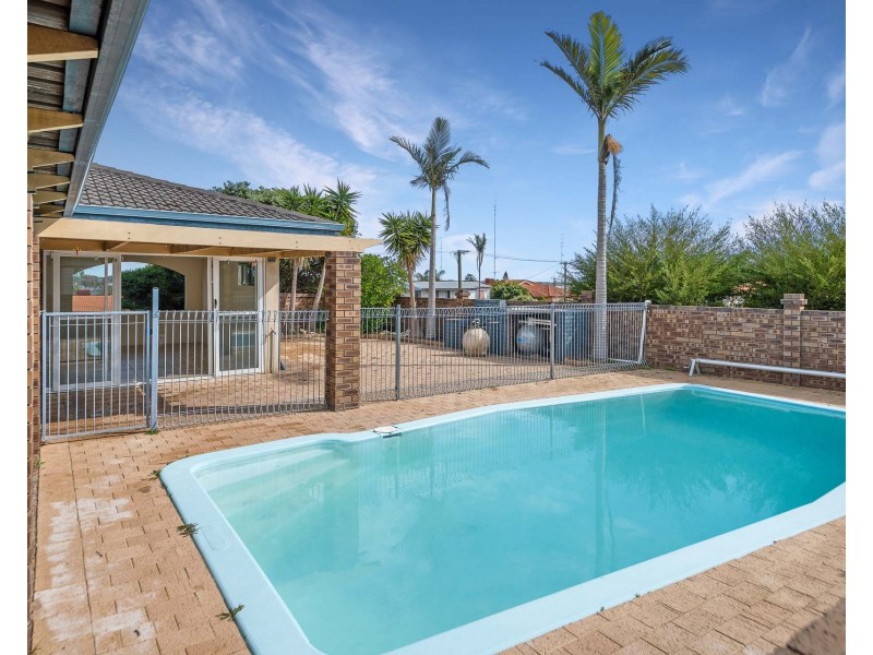 28 Latour Street, Australind WA 6233