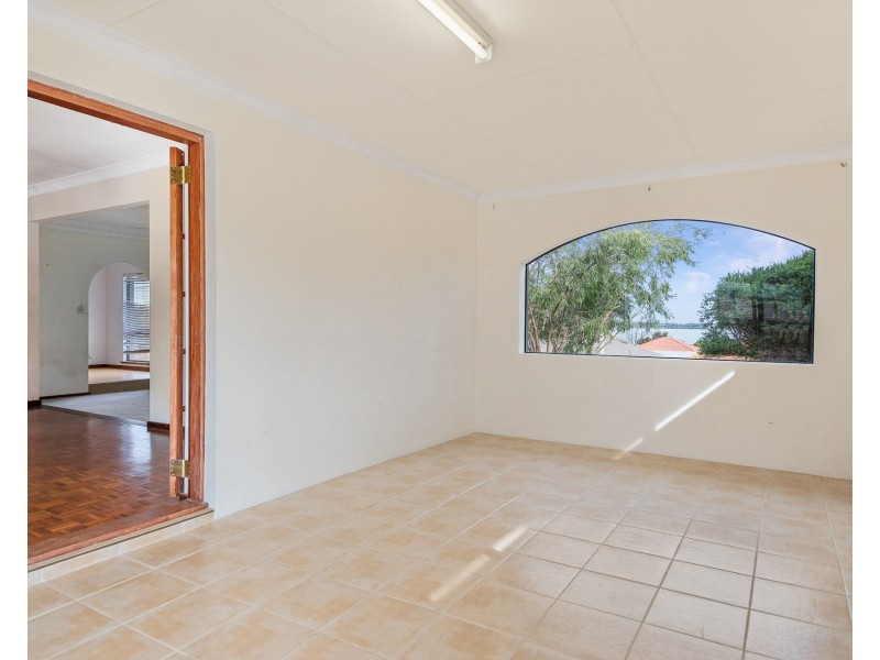 28 Latour Street, Australind WA 6233