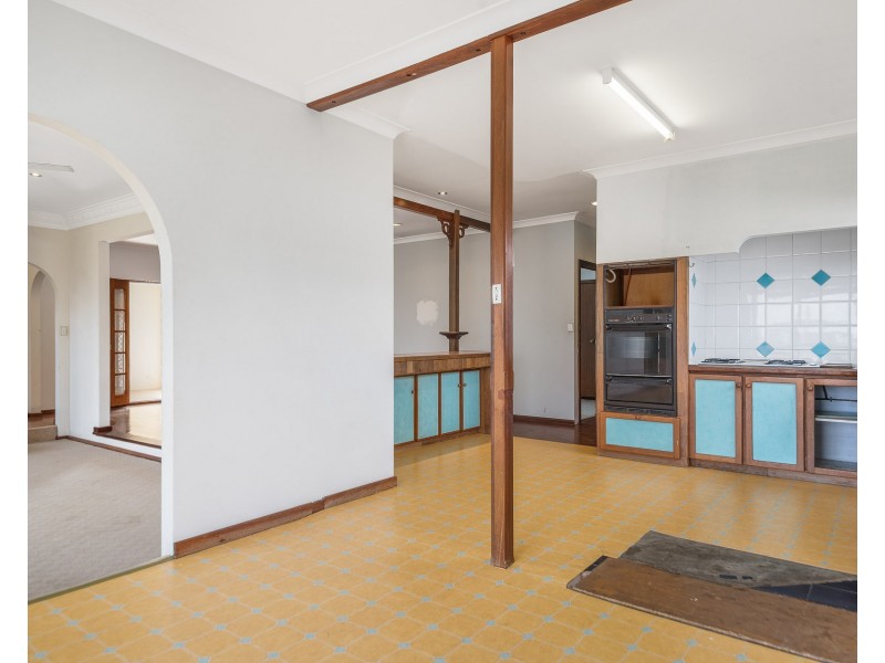 28 Latour Street, Australind WA 6233