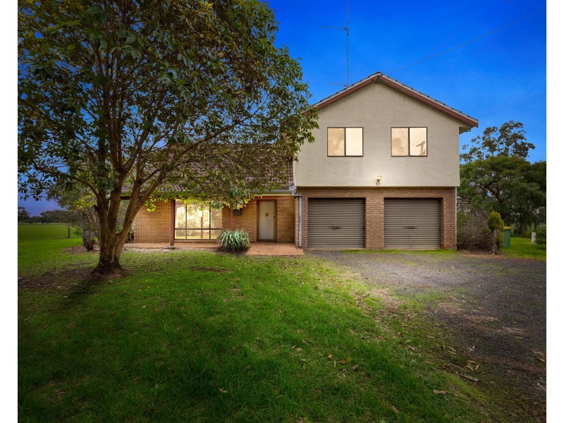 153 Tenth Street, Harvey WA 6220