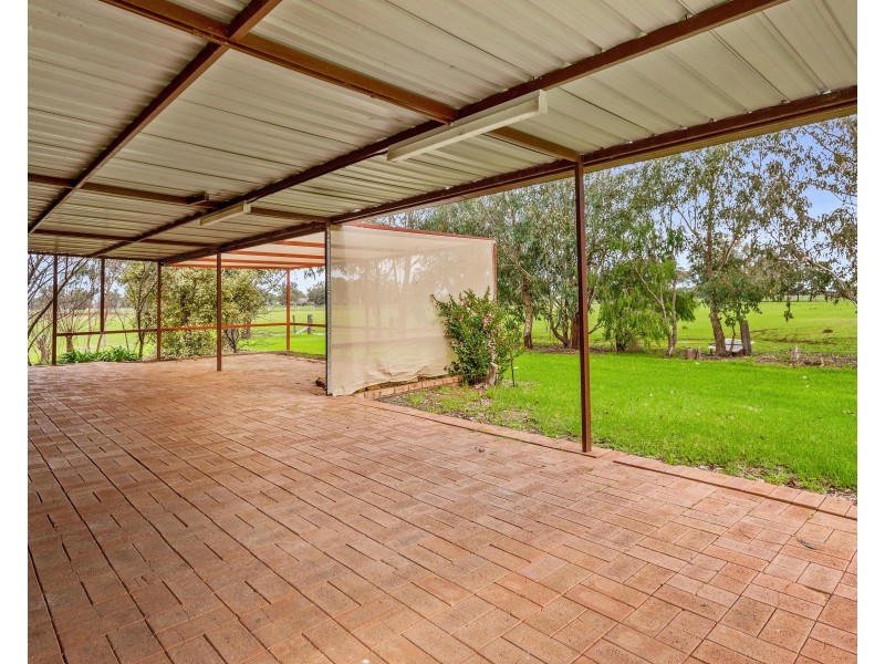 153 Tenth Street, Harvey WA 6220