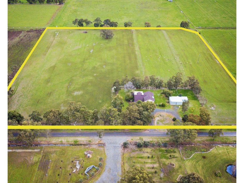 153 Tenth Street, Harvey WA 6220