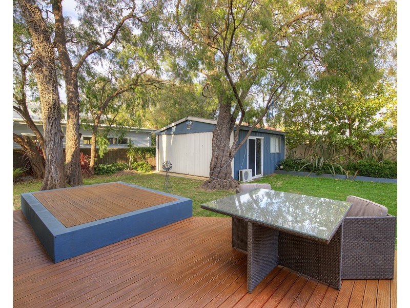 10 Locke Street, Abbey WA 6280