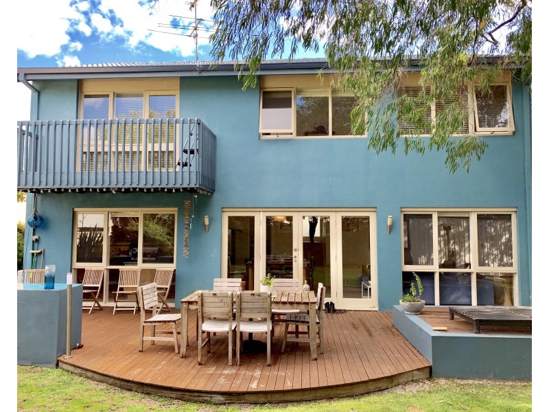 10 Locke Street, Abbey WA 6280