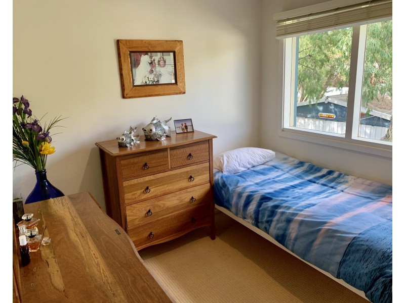 10 Locke Street, Abbey WA 6280