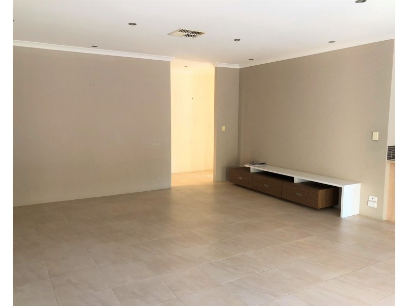 11 Nougat Crescent, Yalyalup WA 6280