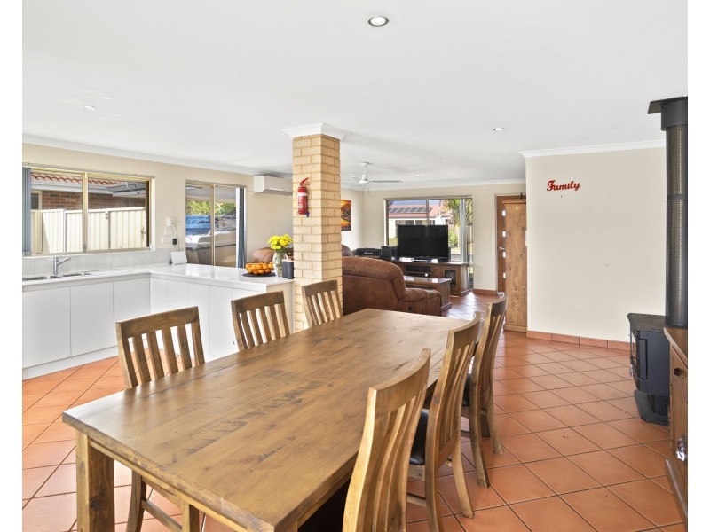 1 Karri Court, Broadwater WA 6280