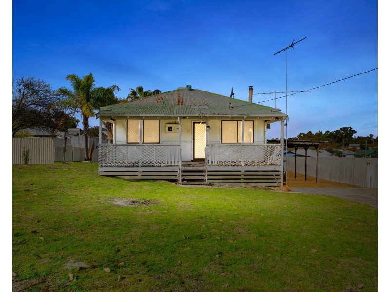 4 Bickerton Street, Collie WA 6225