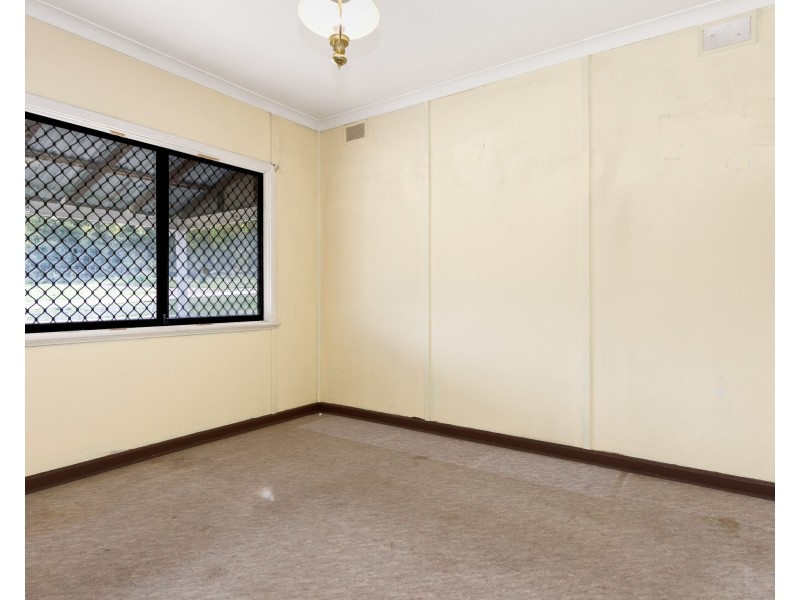 4 Bickerton Street, Collie WA 6225