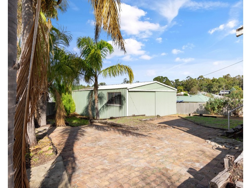 4 Bickerton Street, Collie WA 6225
