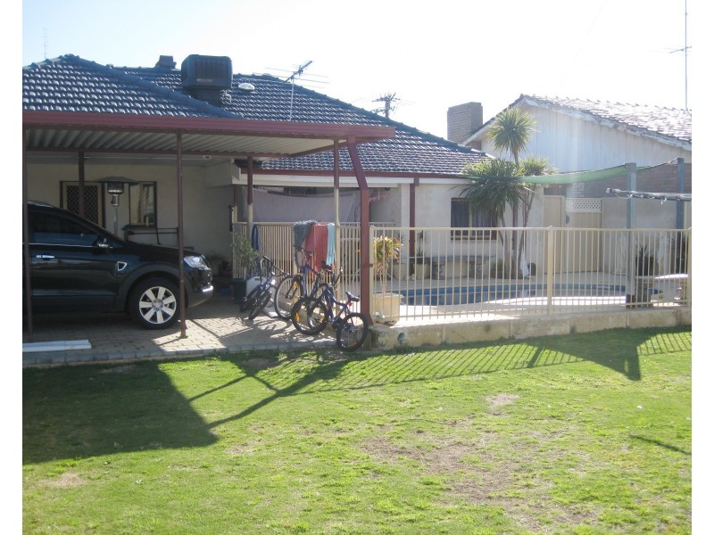 63 King Road, East Bunbury WA 6230