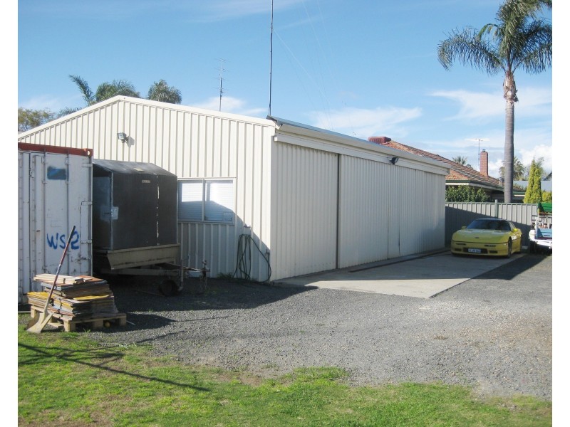 63 King Road, East Bunbury WA 6230