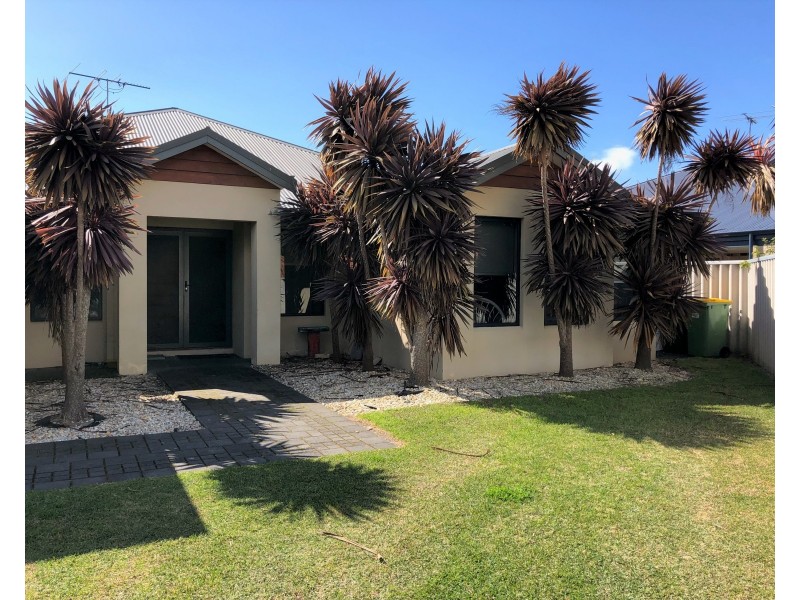 24 Pigeon Rise, Geographe WA 6280