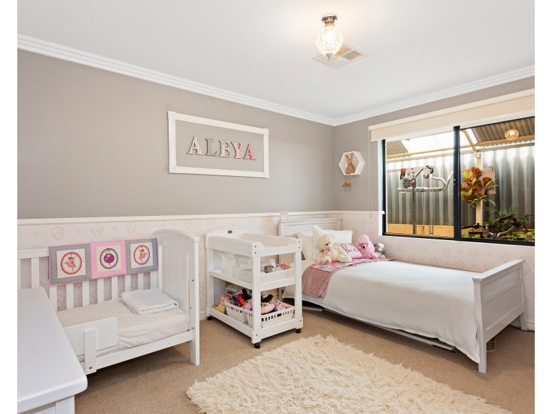 8 Diamond Street, Dalyellup WA 6230